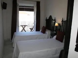 Hostal Ciudad Trigueros Guest house